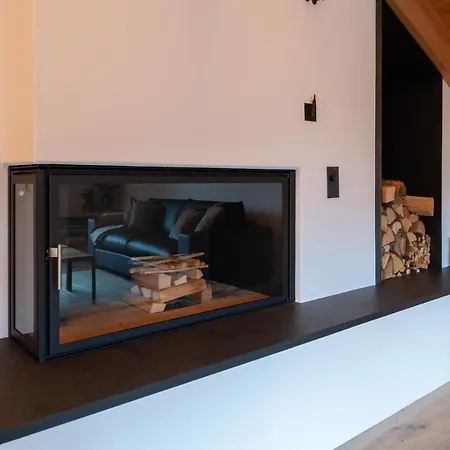 Exklusive Dachwohnung Mit Herrlicher Aussicht Klosters