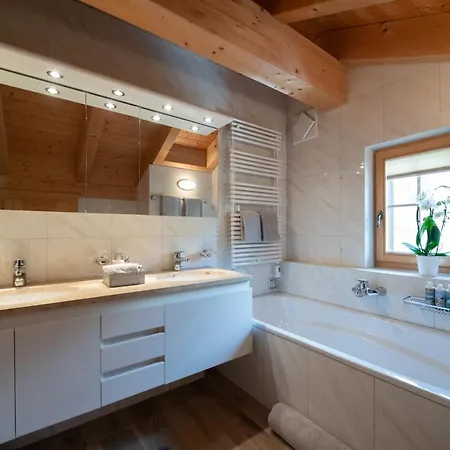 Exklusive Dachwohnung Mit Herrlicher Aussicht
